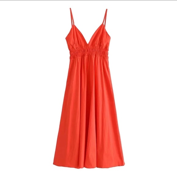 Dresses & Skirts - Maxi adjustable strap summer dress with side pockets.